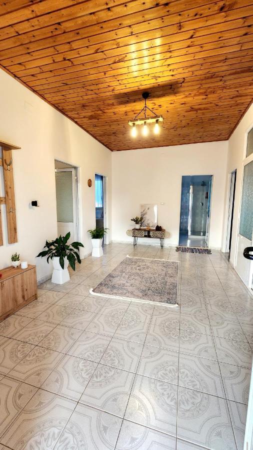 Mia Guest House - Entire Home With Balcony & Garden Divjake Ngoại thất bức ảnh